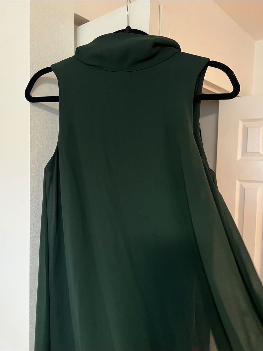 Ann Taylor Sleeveless Mock-Neck Dress in Forest Green